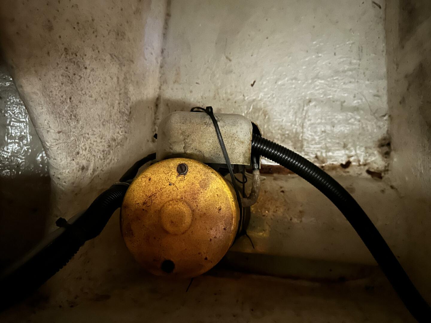 37ft Intrepid Yacht For Sale