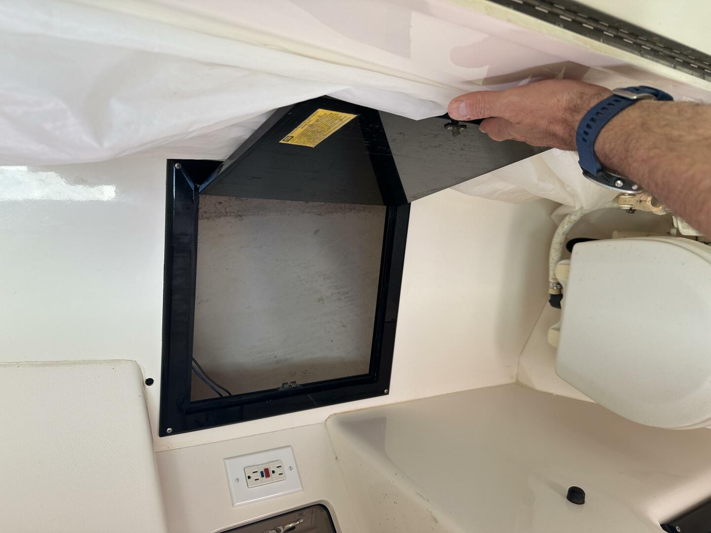 37ft Intrepid Yacht For Sale