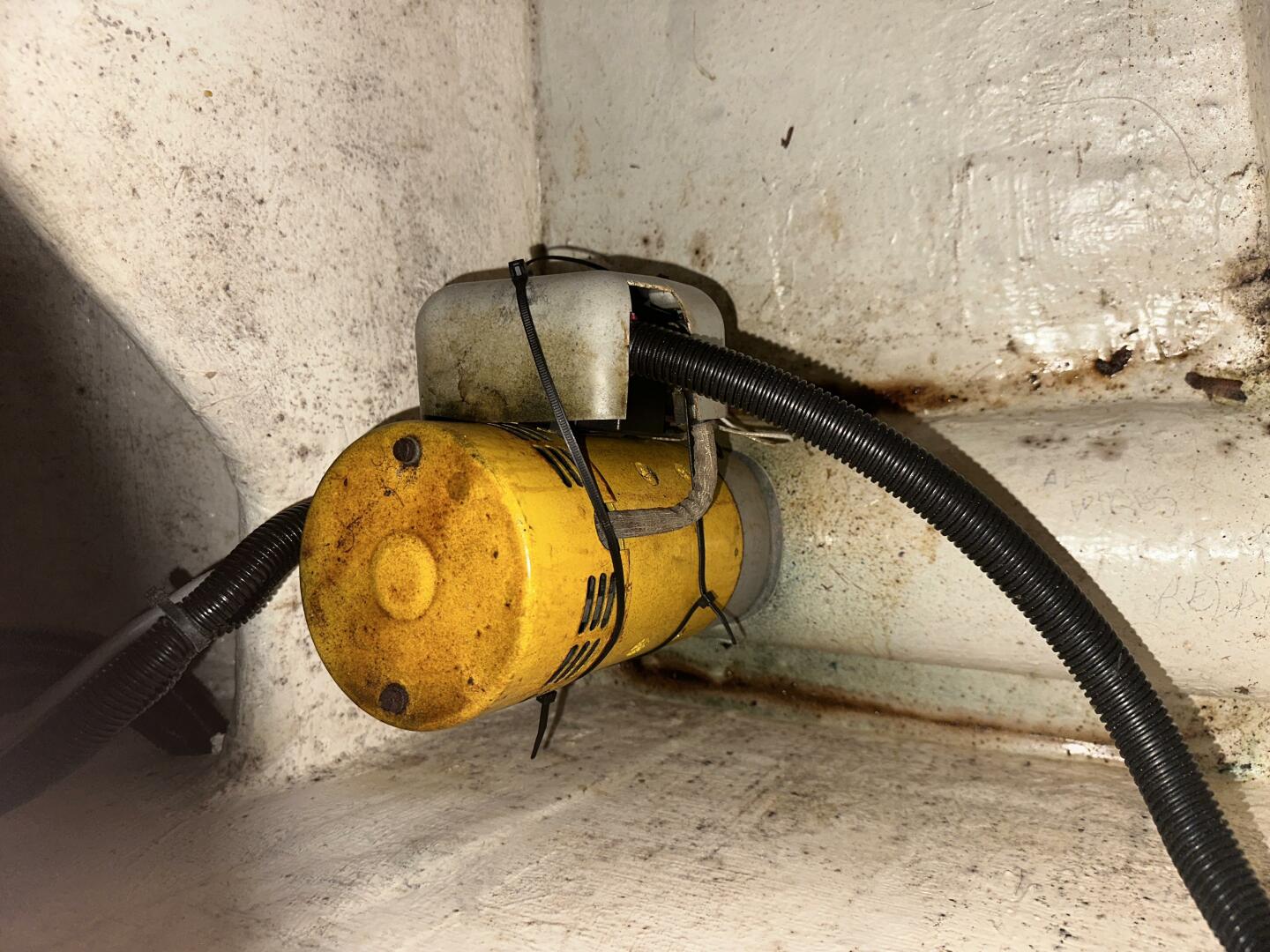 37ft Intrepid Yacht For Sale