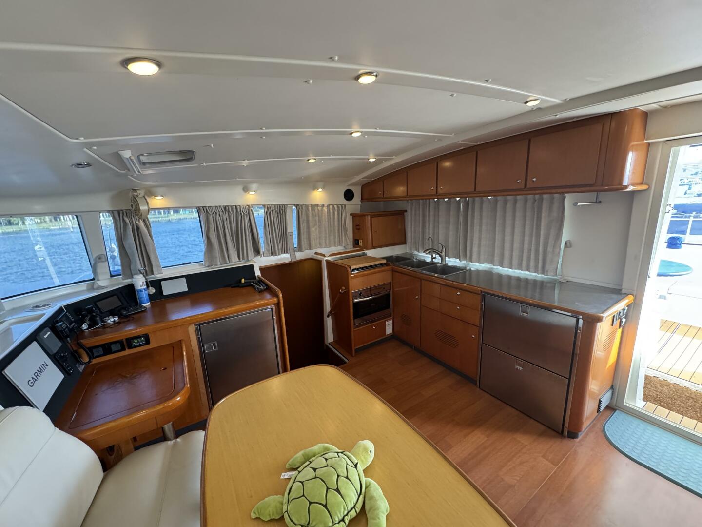 MAKANI 44ft Lagoon Yacht For Sale MAKANI 44ft Lagoon Yacht For Sale