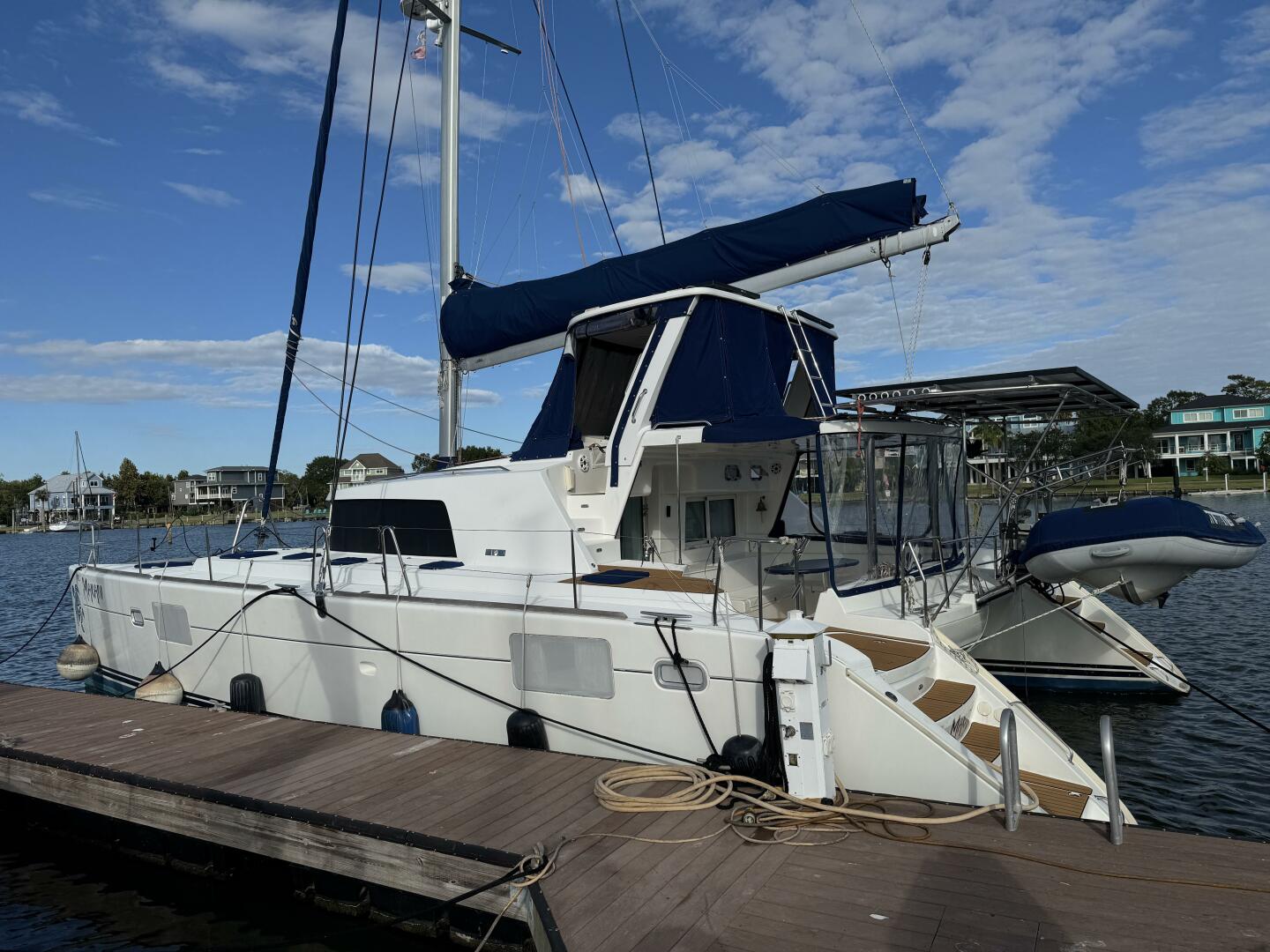 MAKANI 44ft Lagoon Yacht For Sale MAKANI 44ft Lagoon Yacht For Sale