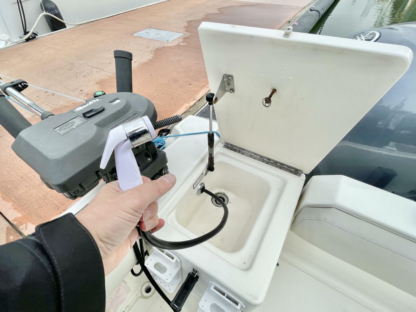 28ft Pursuit Yacht For Sale 28ft Pursuit Yacht For Sale