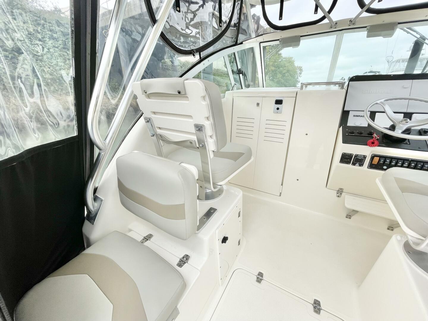 28ft Pursuit Yacht For Sale 28ft Pursuit Yacht For Sale