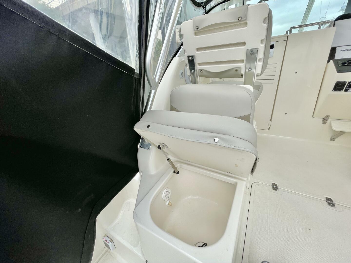 28ft Pursuit Yacht For Sale 28ft Pursuit Yacht For Sale