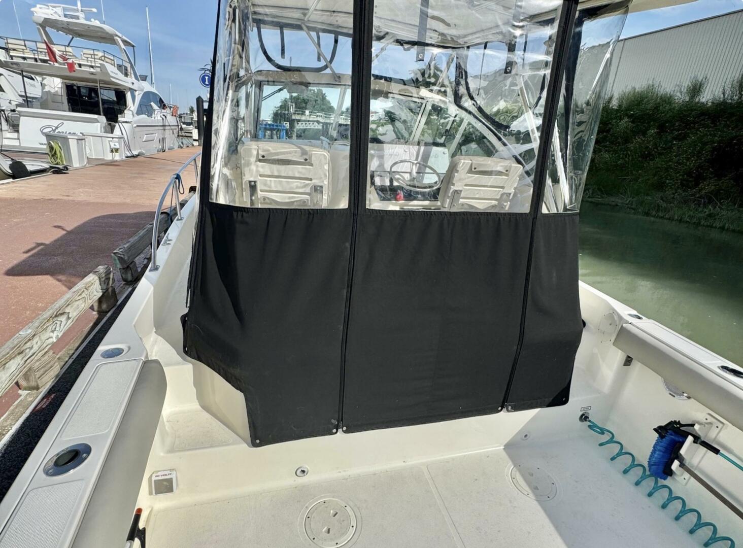 28ft Pursuit Yacht For Sale 28ft Pursuit Yacht For Sale