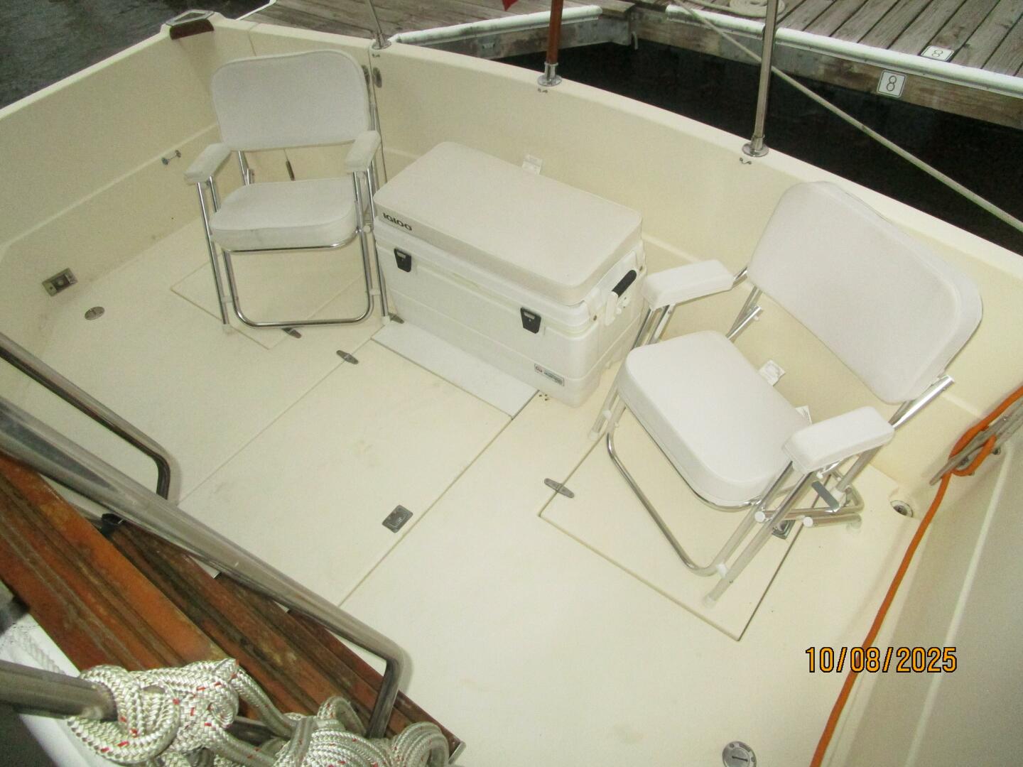 34' Sabreline cockpit3