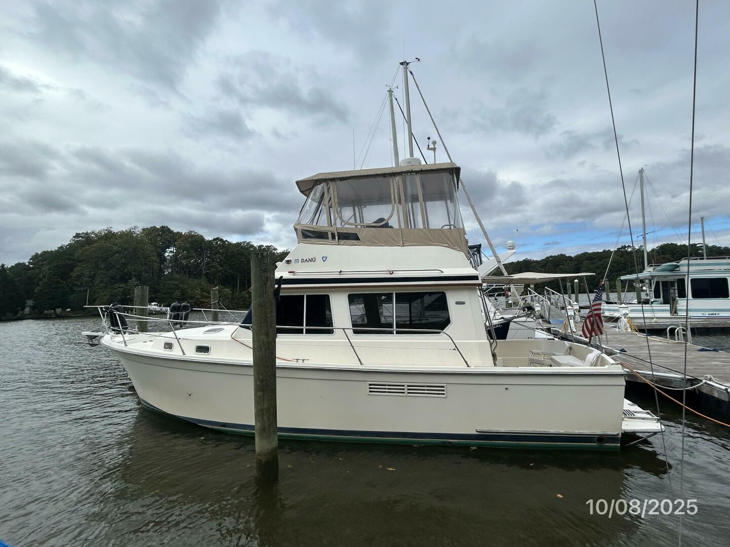 34' Sabreline port profile