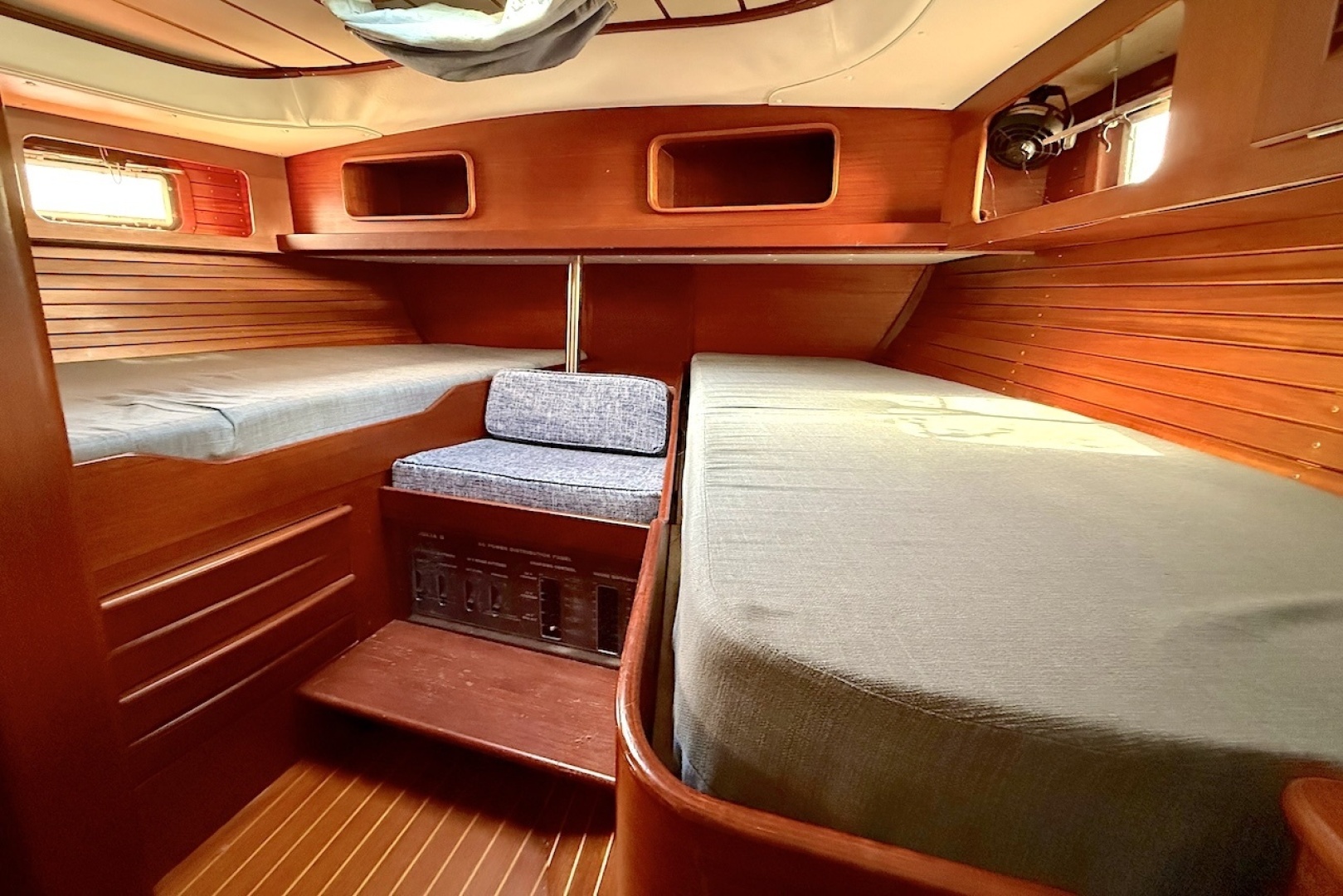 1984 Hallberg-Rassy 49