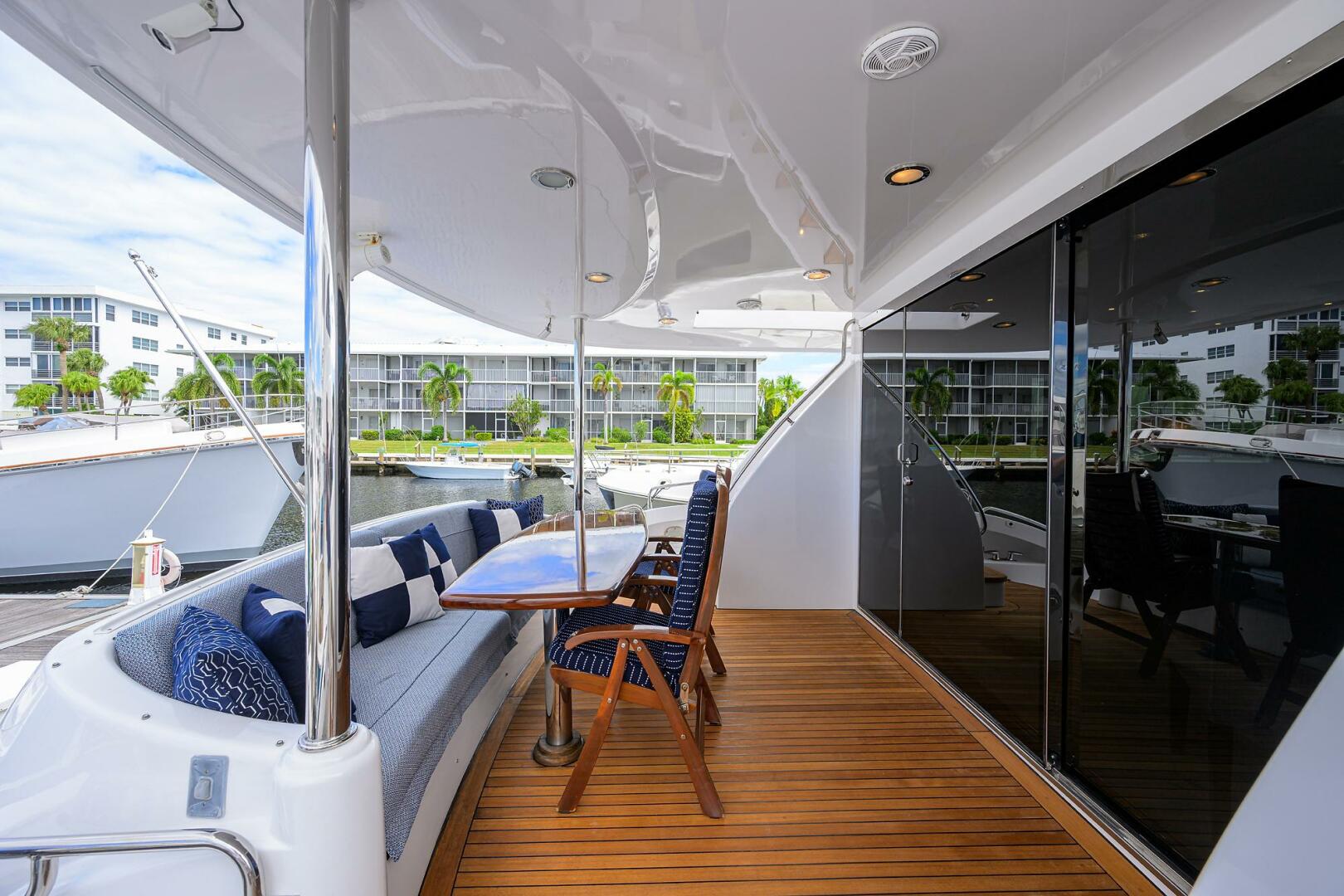 SAPPHIRE 72ft Hatteras Yacht For Sale SAPPHIRE 72ft Hatteras Yacht For Sale
