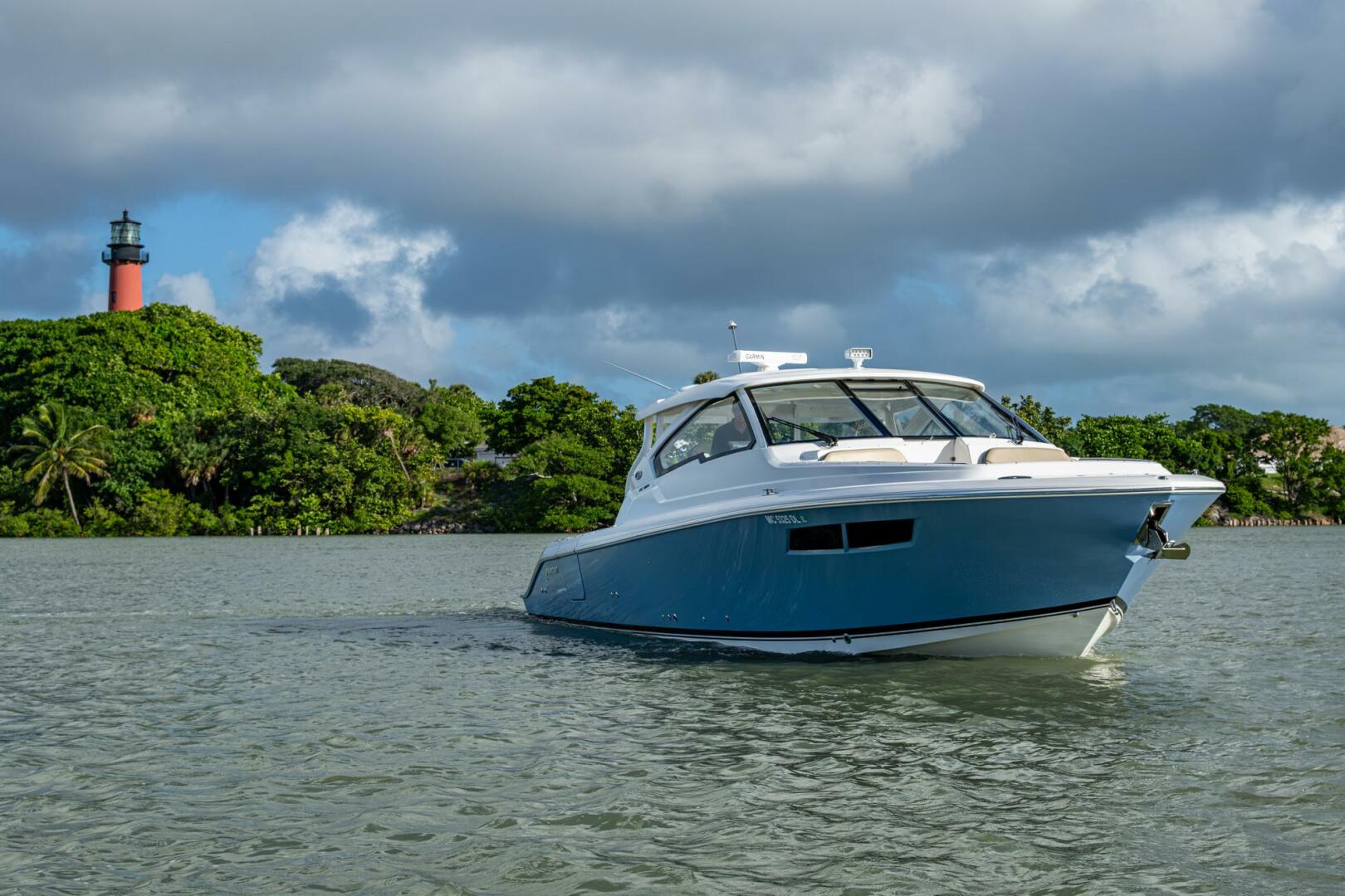 36ft Pursuit Yacht For Sale 36ft Pursuit Yacht For Sale