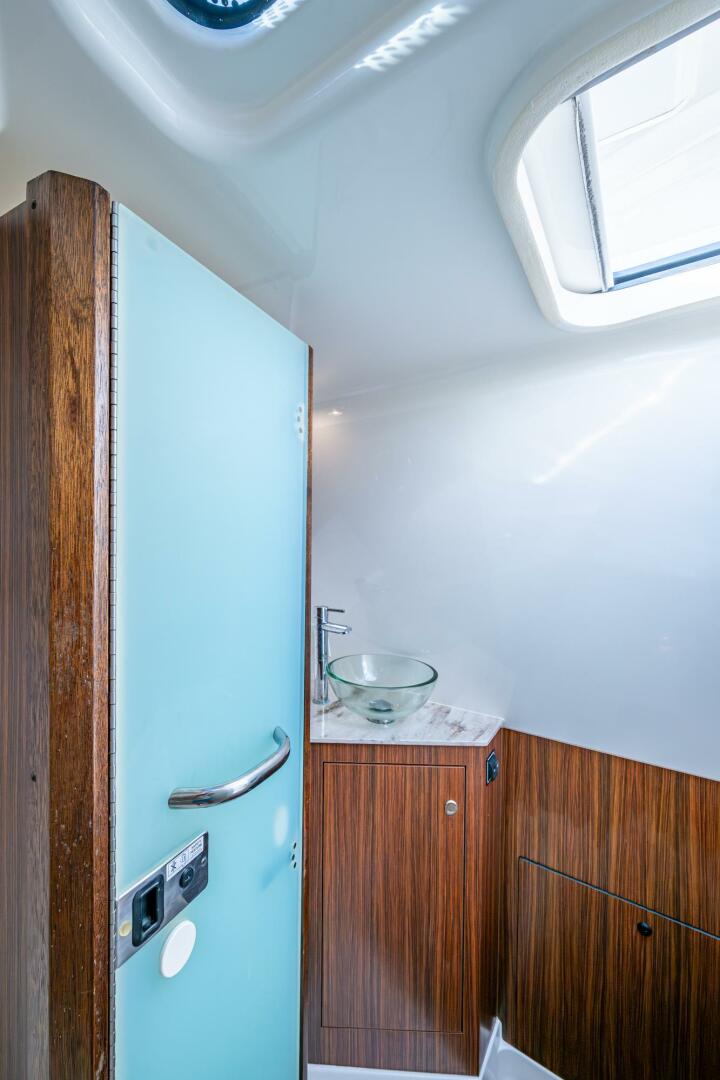 36ft Pursuit Yacht For Sale 36ft Pursuit Yacht For Sale