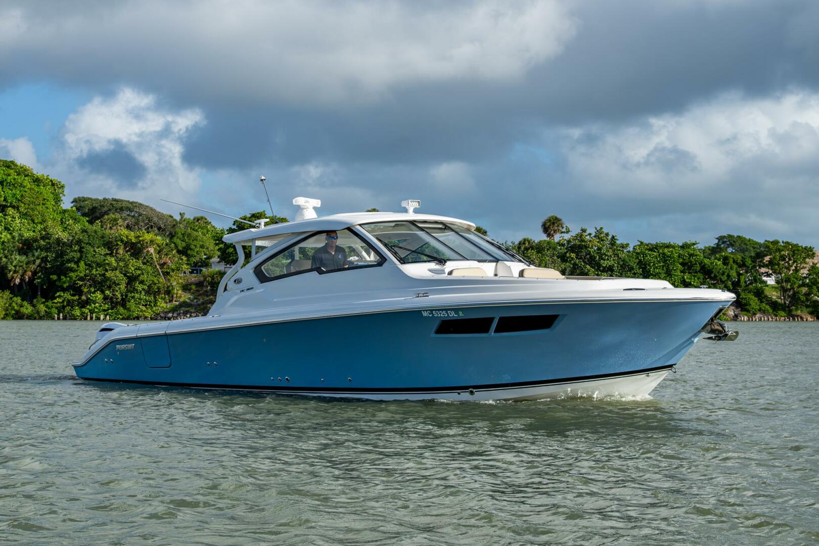 36ft Pursuit Yacht For Sale 36ft Pursuit Yacht For Sale