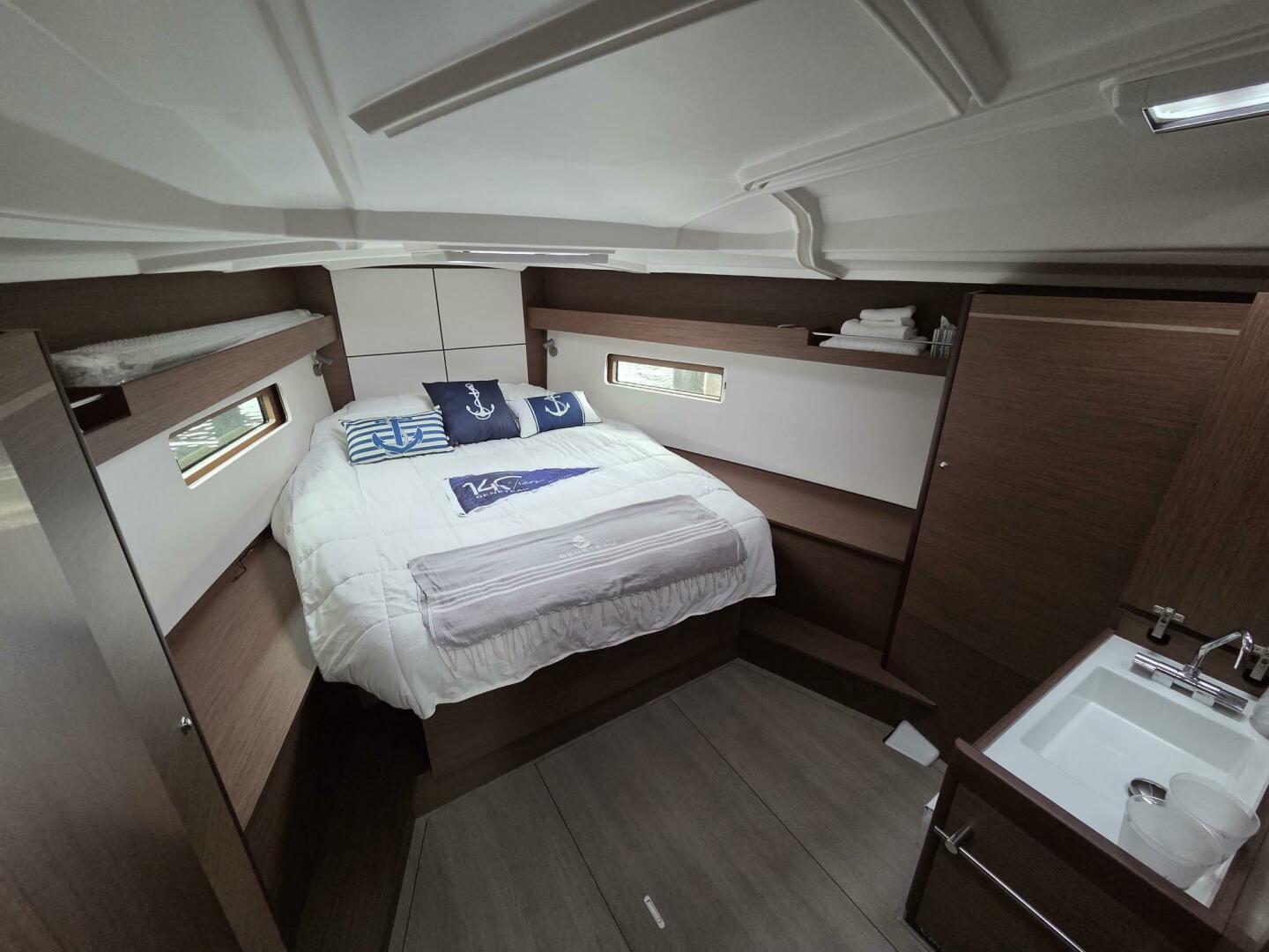 Owner's Cabin w/ Queen Berth & Vanity