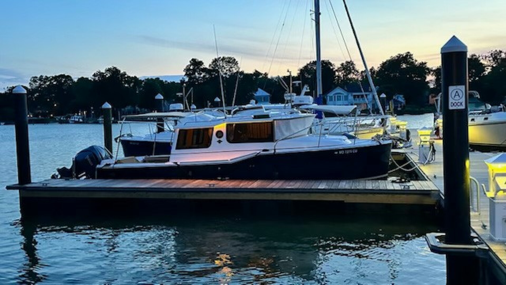 Sea Glass II 22ft Ranger Tugs Yacht For Sale