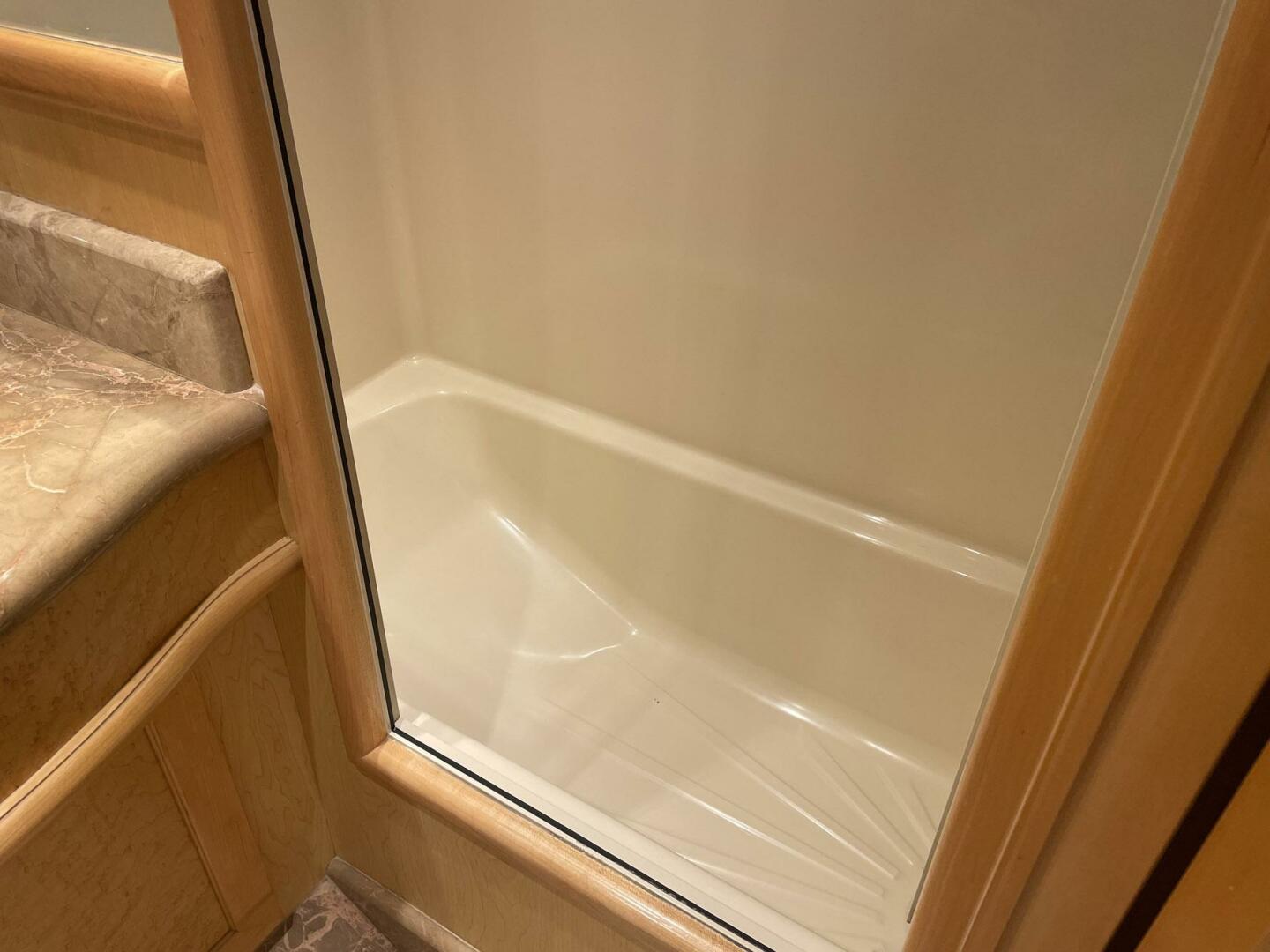 AVENTIS 57ft McKinna Yacht For Sale AVENTIS 57ft McKinna Yacht For Sale