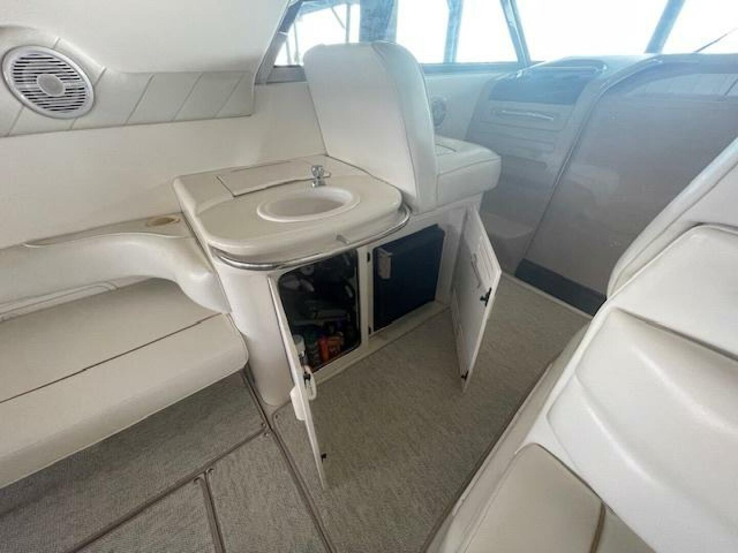 Jackarita 37ft Sea Ray Yacht For Sale Jackarita 37ft Sea Ray Yacht For Sale