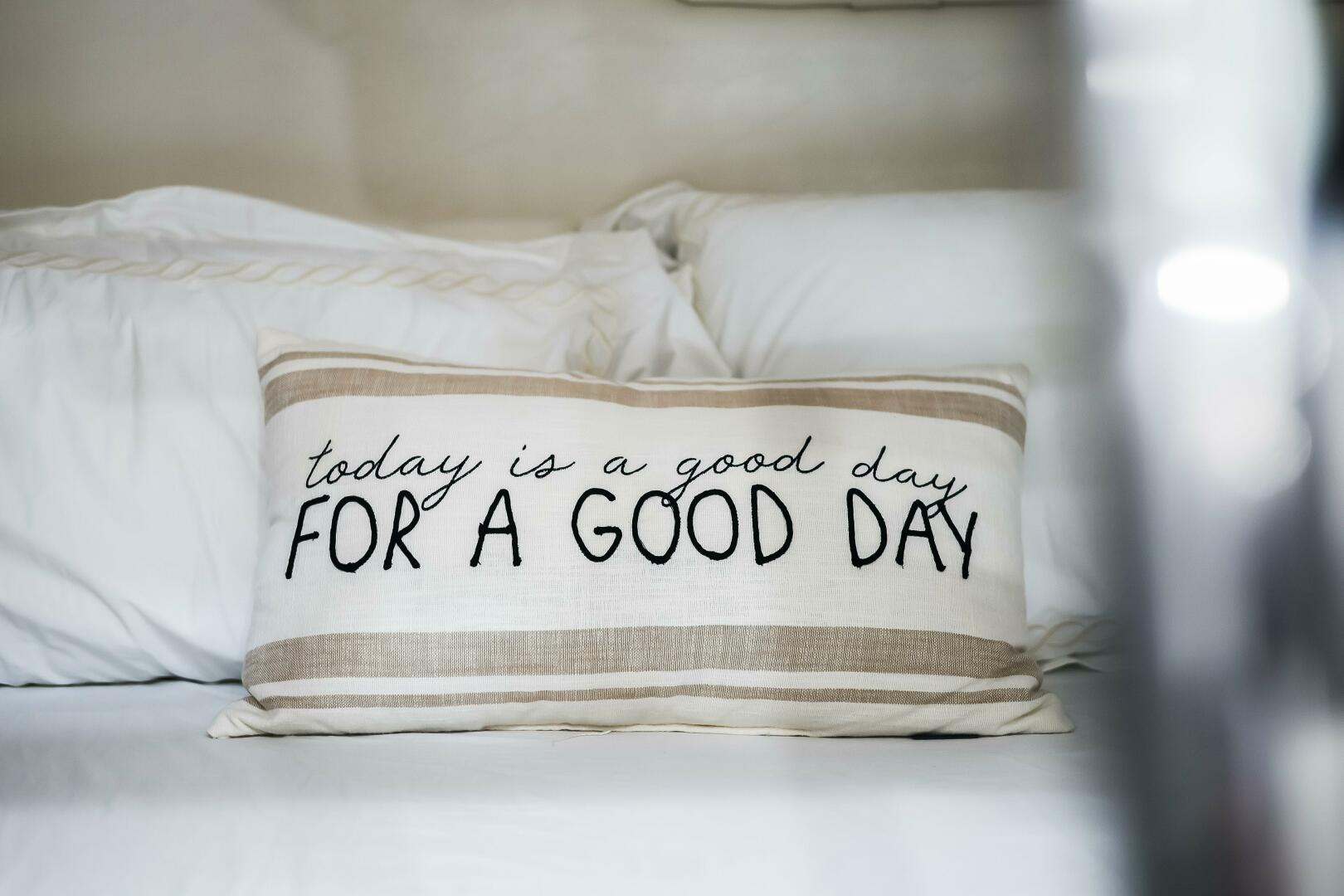 Tarini 28ft Regal Yacht For Sale Tarini 28ft Regal Yacht For Sale