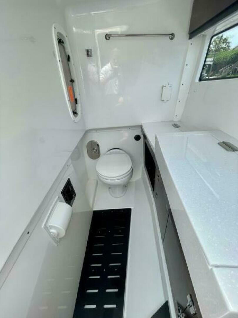 Mia Victoria 38ft Monterey Yacht For Sale