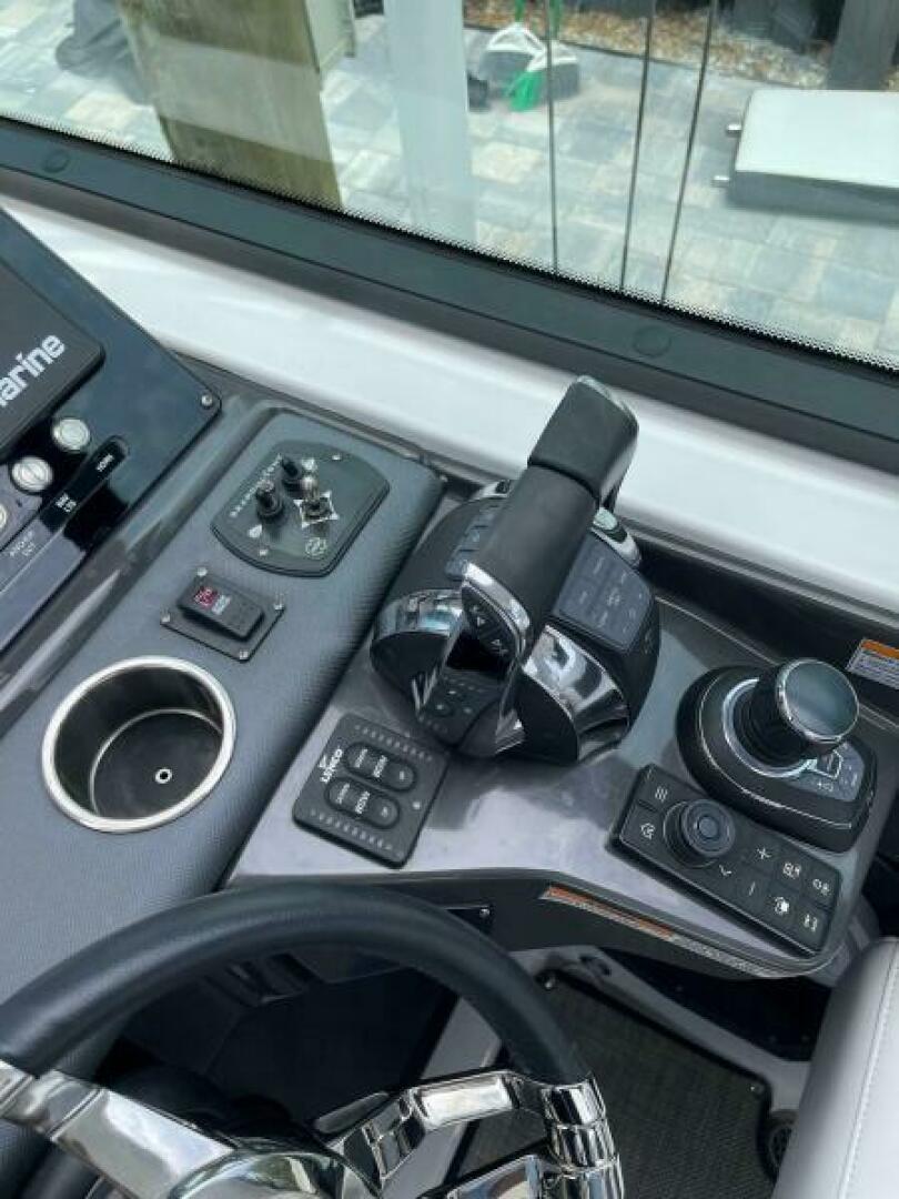 Mia Victoria 38ft Monterey Yacht For Sale