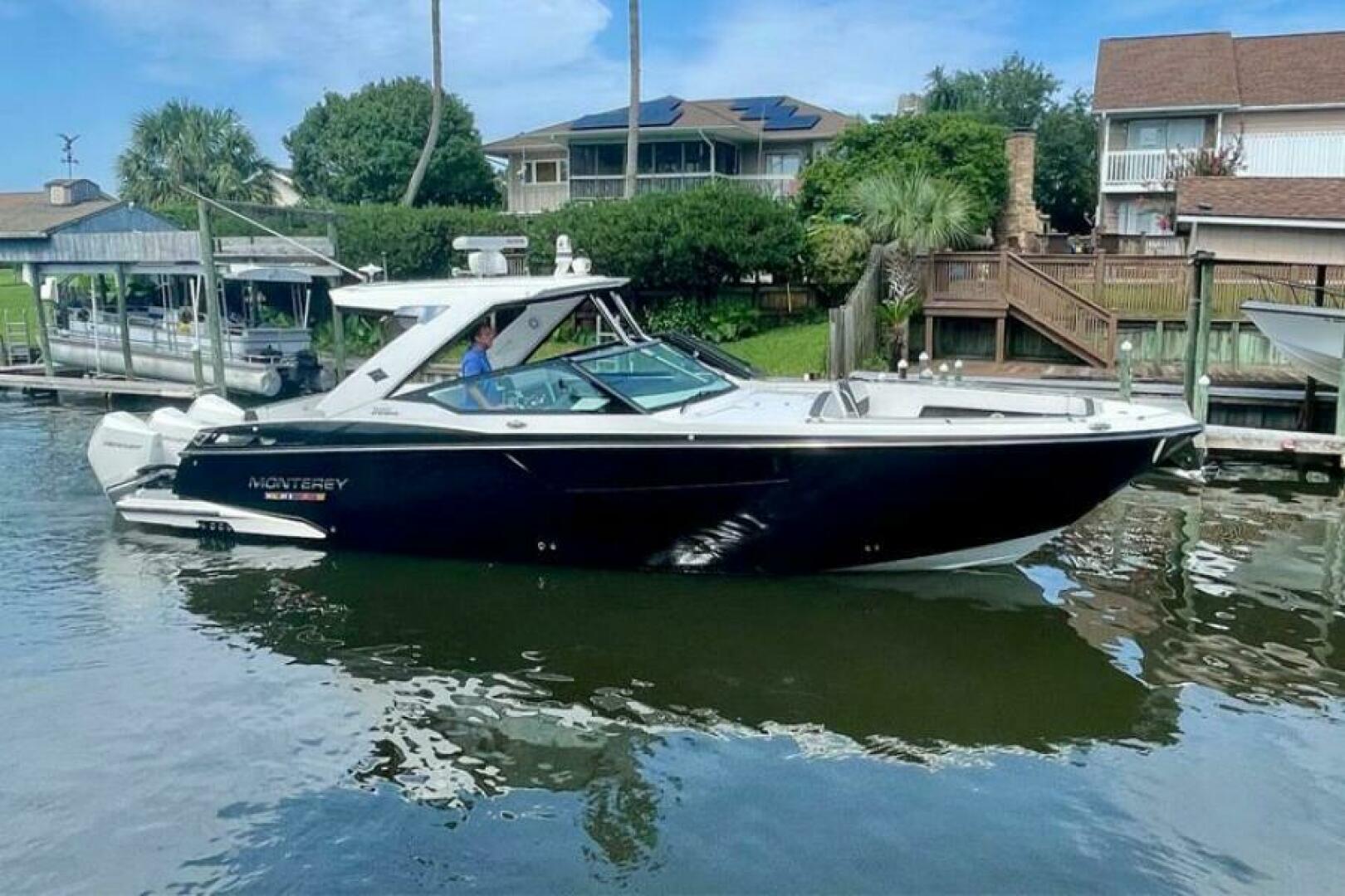 Mia Victoria 38ft Monterey Yacht For Sale