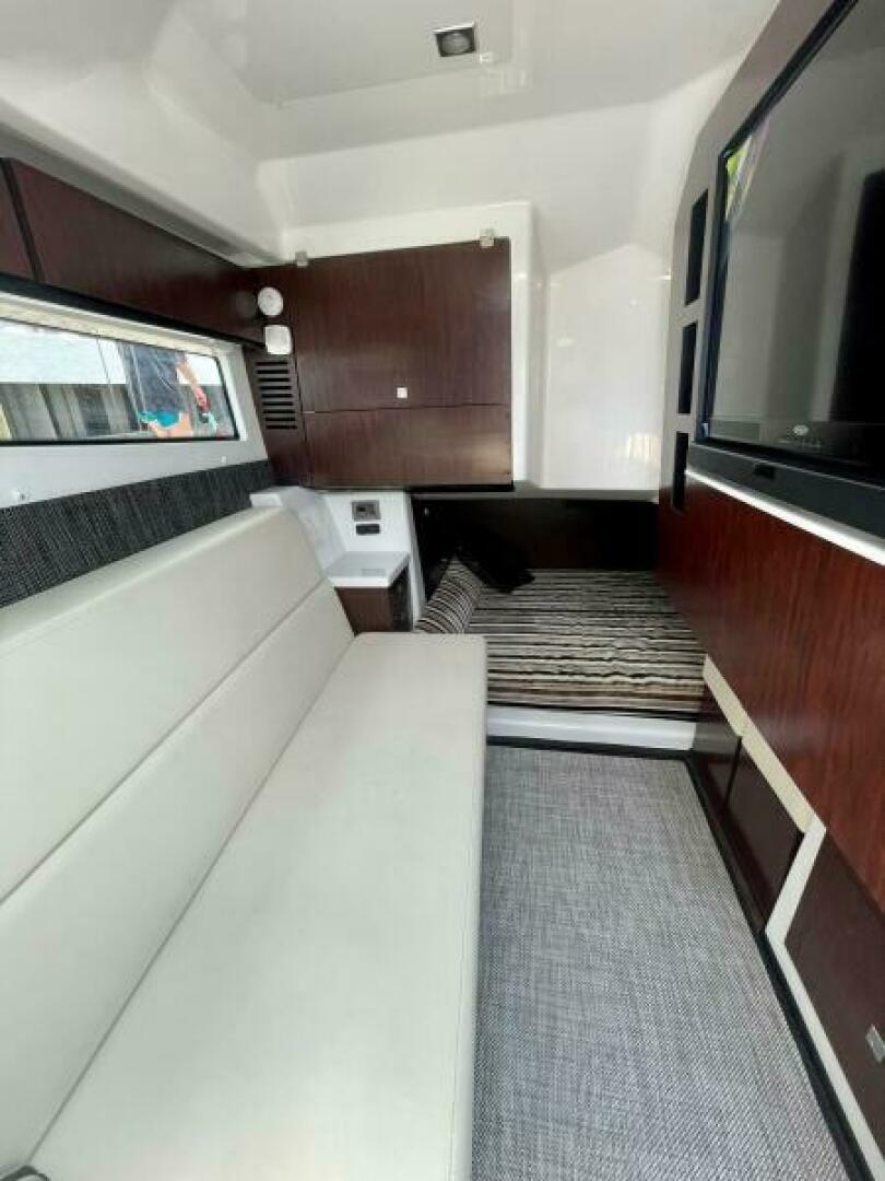 Mia Victoria 38ft Monterey Yacht For Sale