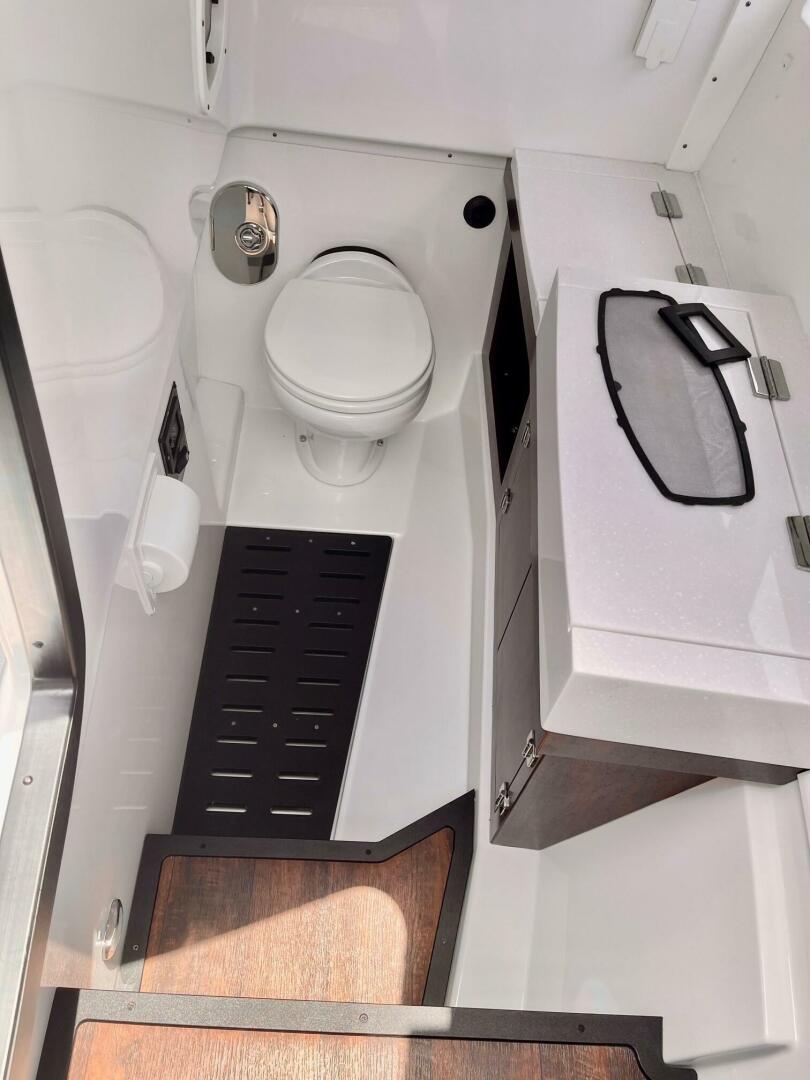 Mia Victoria 38ft Monterey Yacht For Sale