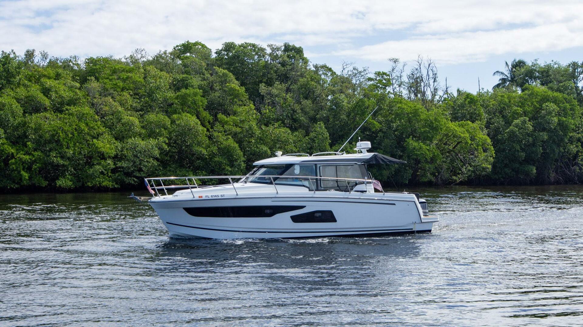 Sea Scape 34ft Jeanneau Yacht For Sale Sea Scape 34ft Jeanneau Yacht For Sale