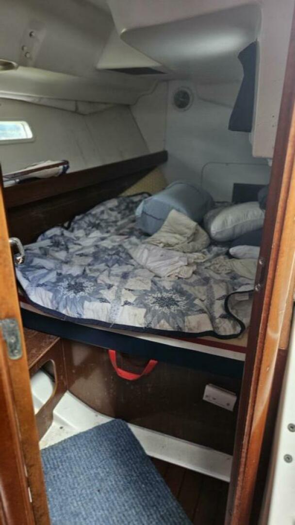 Veronica 39ft Beneteau Yacht For Sale Veronica 39ft Beneteau Yacht For Sale
