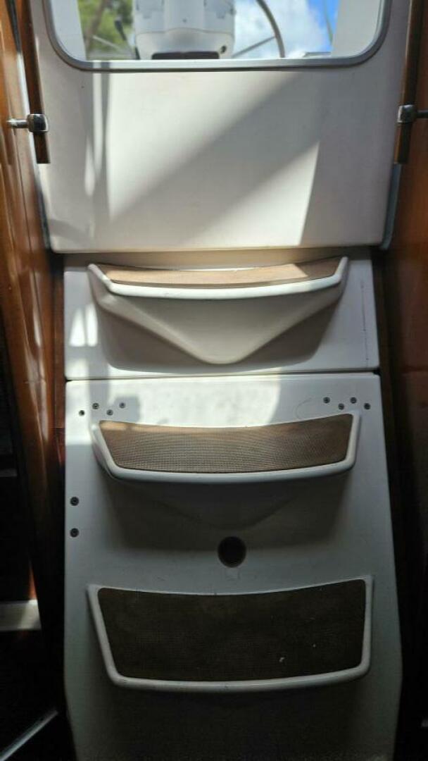 Veronica 39ft Beneteau Yacht For Sale Veronica 39ft Beneteau Yacht For Sale