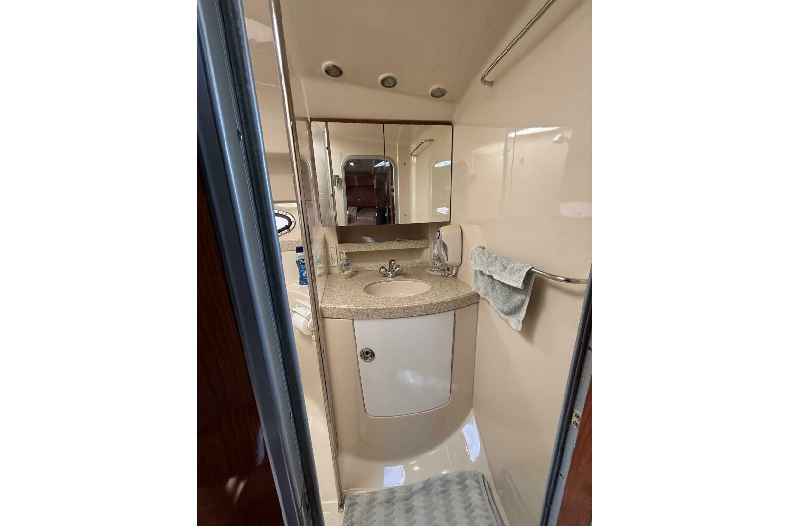 Krazy Girl 37ft Regal Yacht For Sale