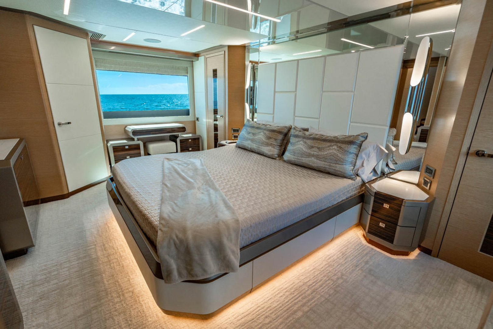 Ocean Alexander 84R - Photo 24