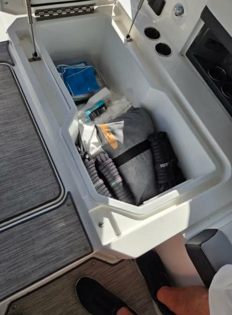 Fingers Crossed 28ft Cobalt Yacht For Sale Fingers Crossed 28ft Cobalt Yacht For Sale