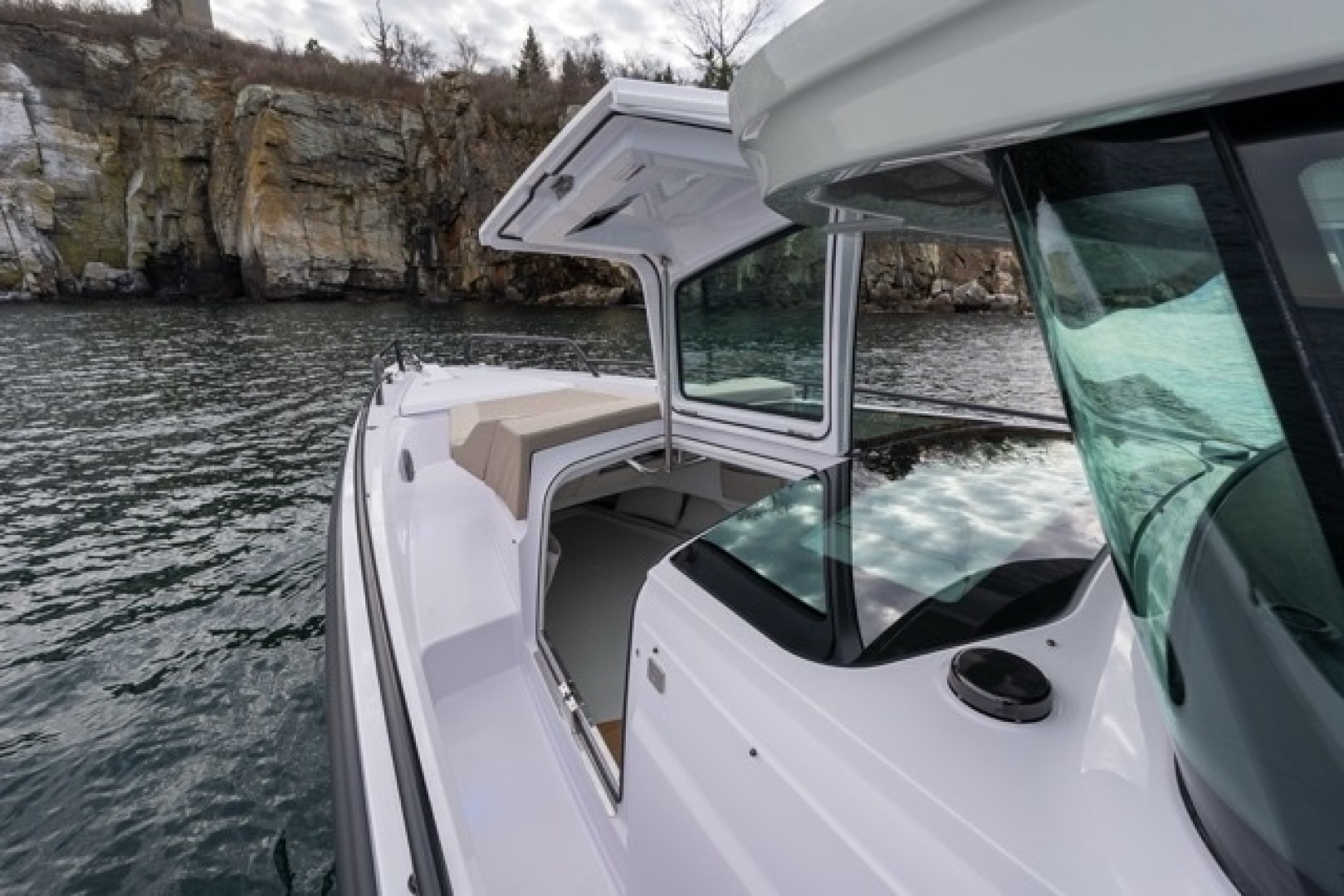 Axopar 37 Aft Cabin Stock 40 37ft Axopar Yacht For Sale