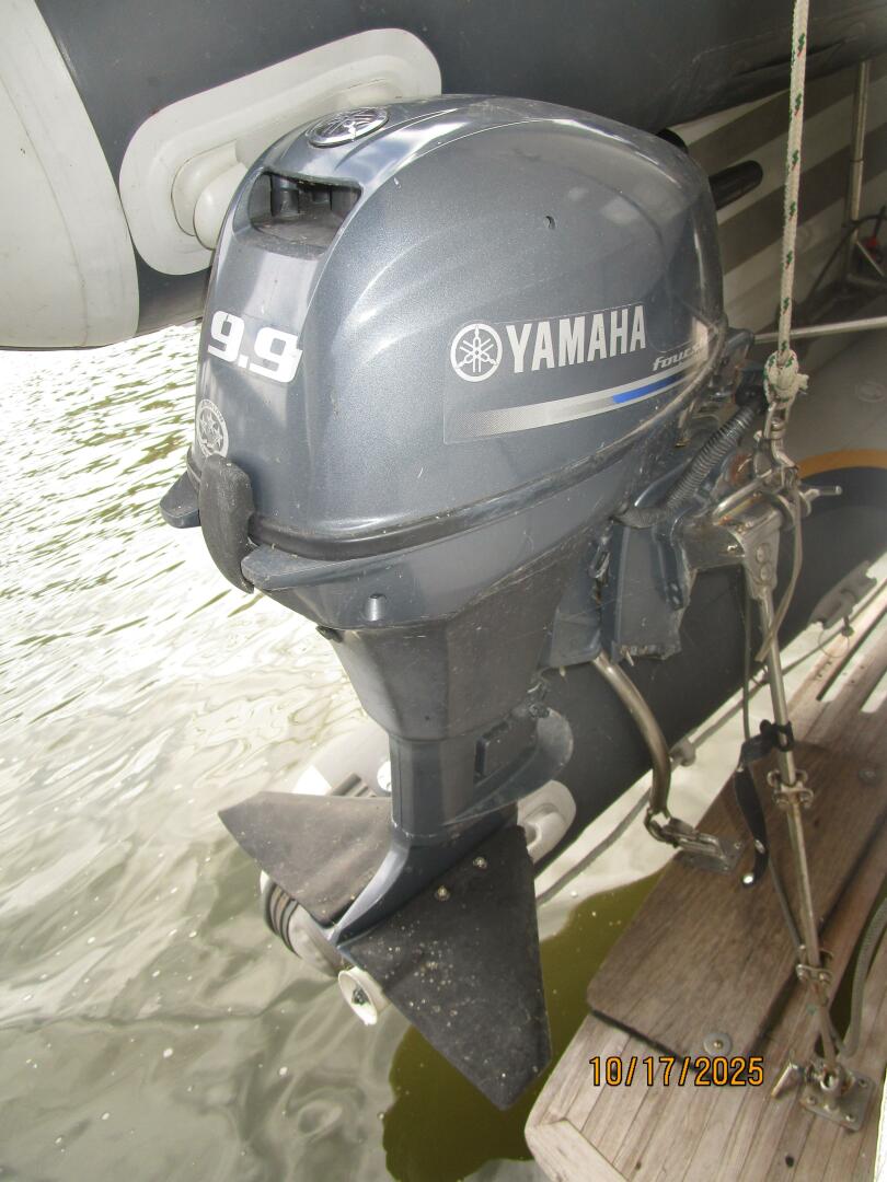 40' Kha Shing tender outboard