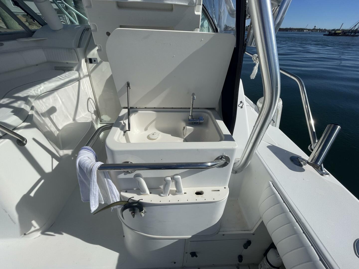 Mad Fish 28ft Boston Whaler Yacht For Sale Mad Fish 28ft Boston Whaler Yacht For Sale