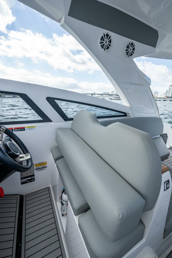 XURU 34ft NX Boats Yacht For Sale XURU 34ft NX Boats Yacht For Sale