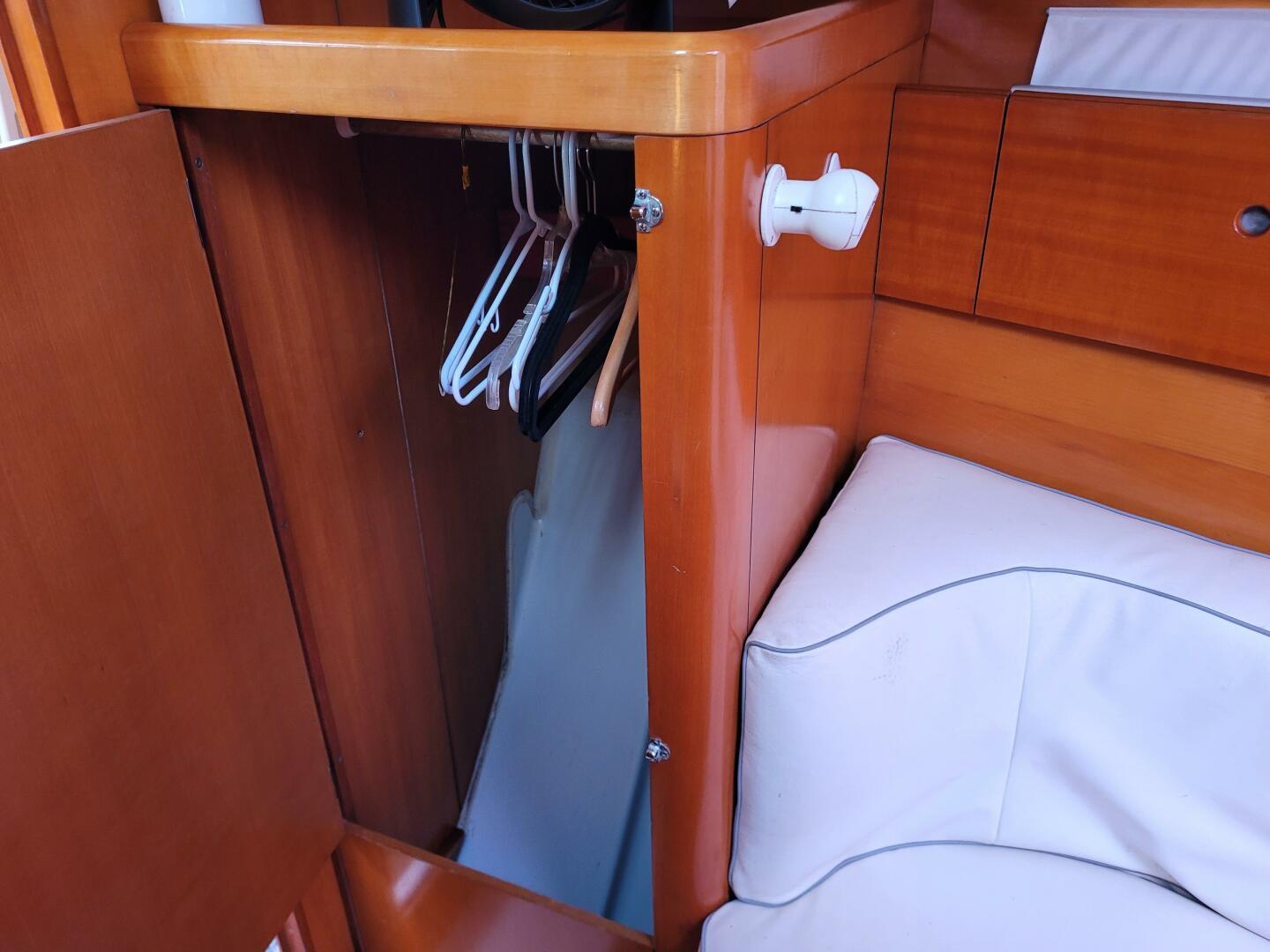 Perigee 43ft Beneteau Yacht For Sale Perigee 43ft Beneteau Yacht For Sale