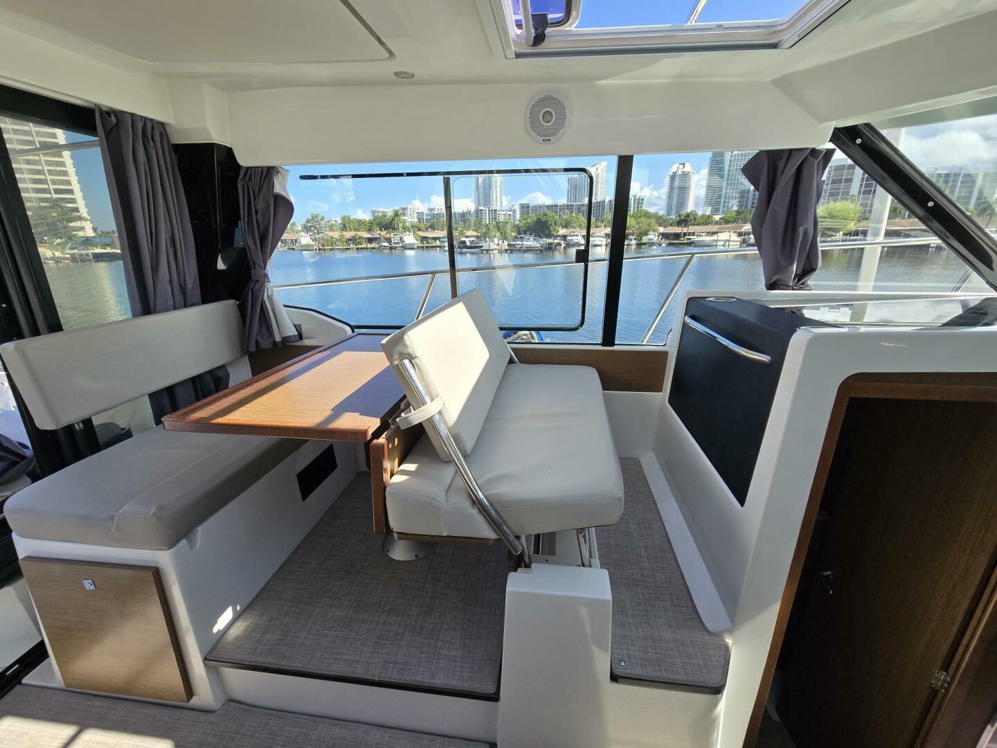 34ft Jeanneau Yacht For Sale 34ft Jeanneau Yacht For Sale