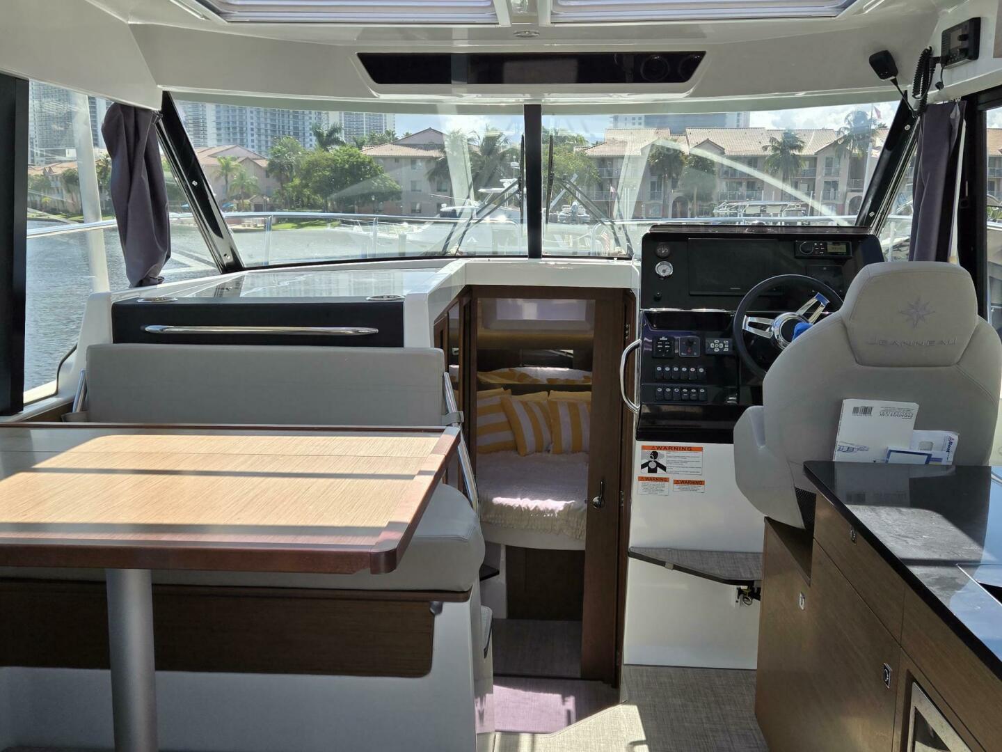 34ft Jeanneau Yacht For Sale 34ft Jeanneau Yacht For Sale