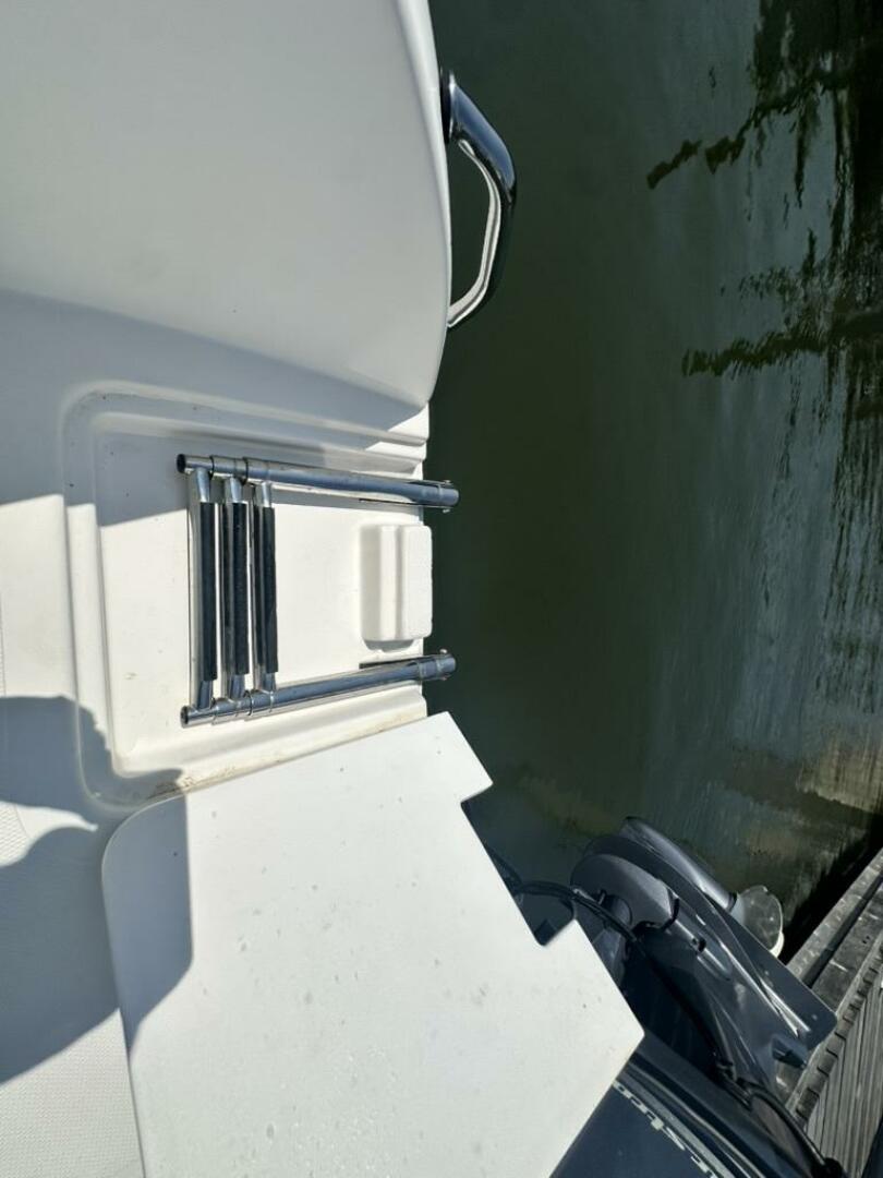 VENETIAN VISION 2 24ft Custom Yacht For Sale