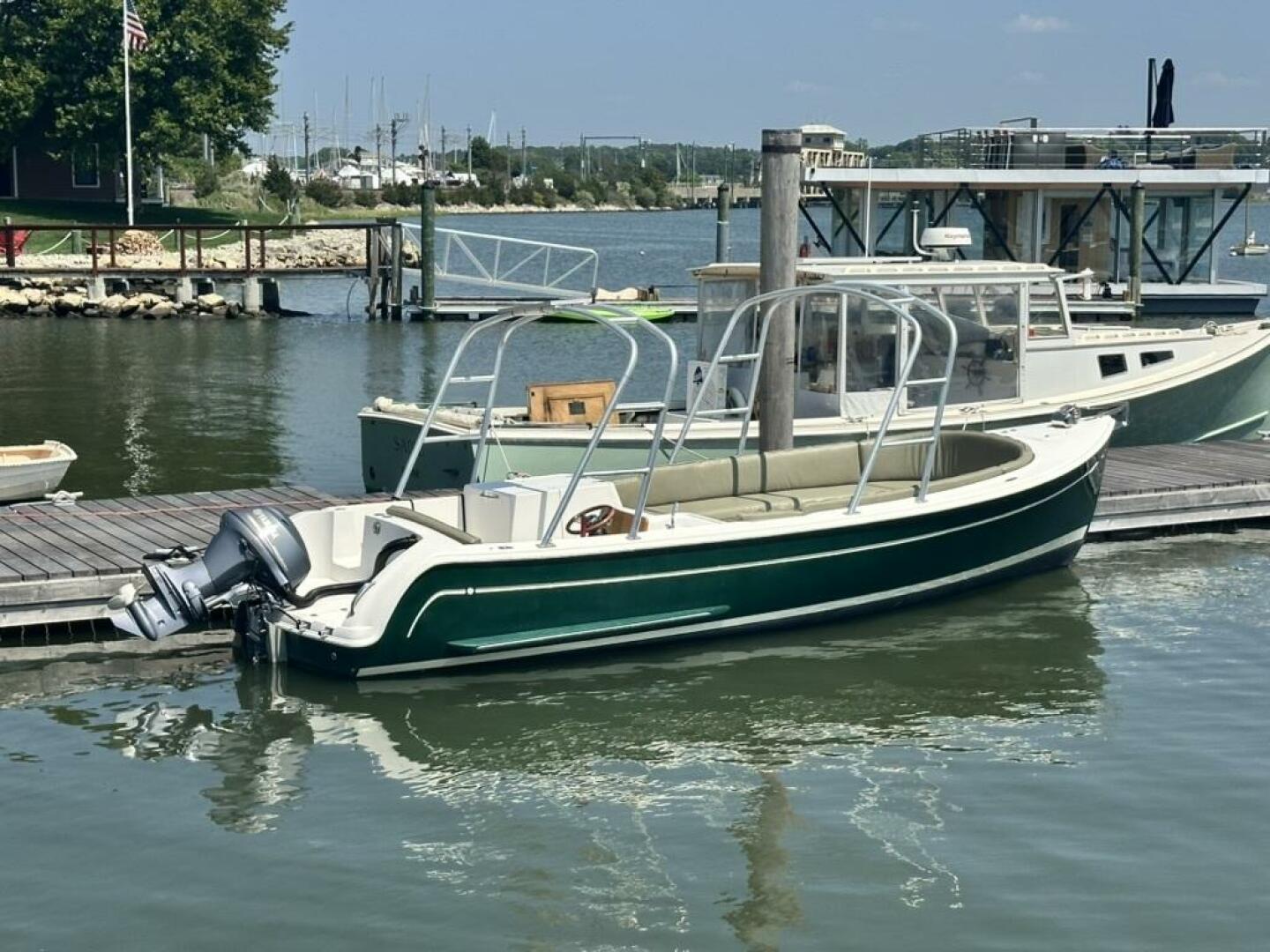 VENETIAN VISION 2 24ft Custom Yacht For Sale