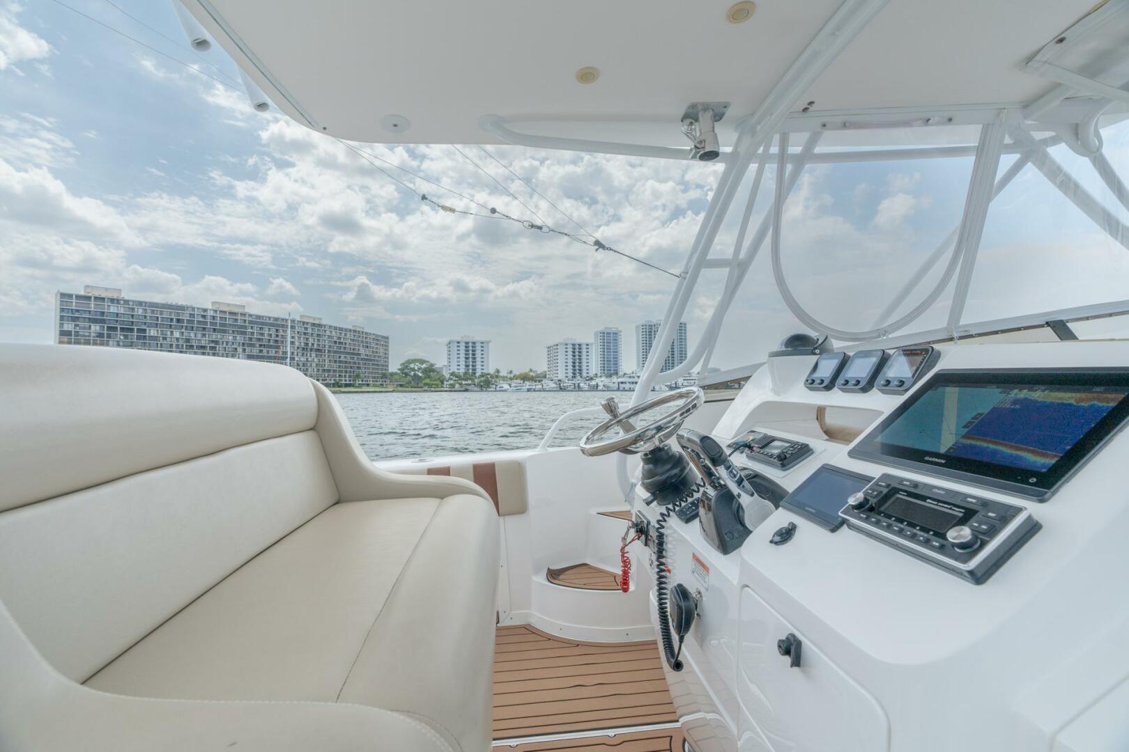 35ft Intrepid Yacht For Sale 35ft Intrepid Yacht For Sale