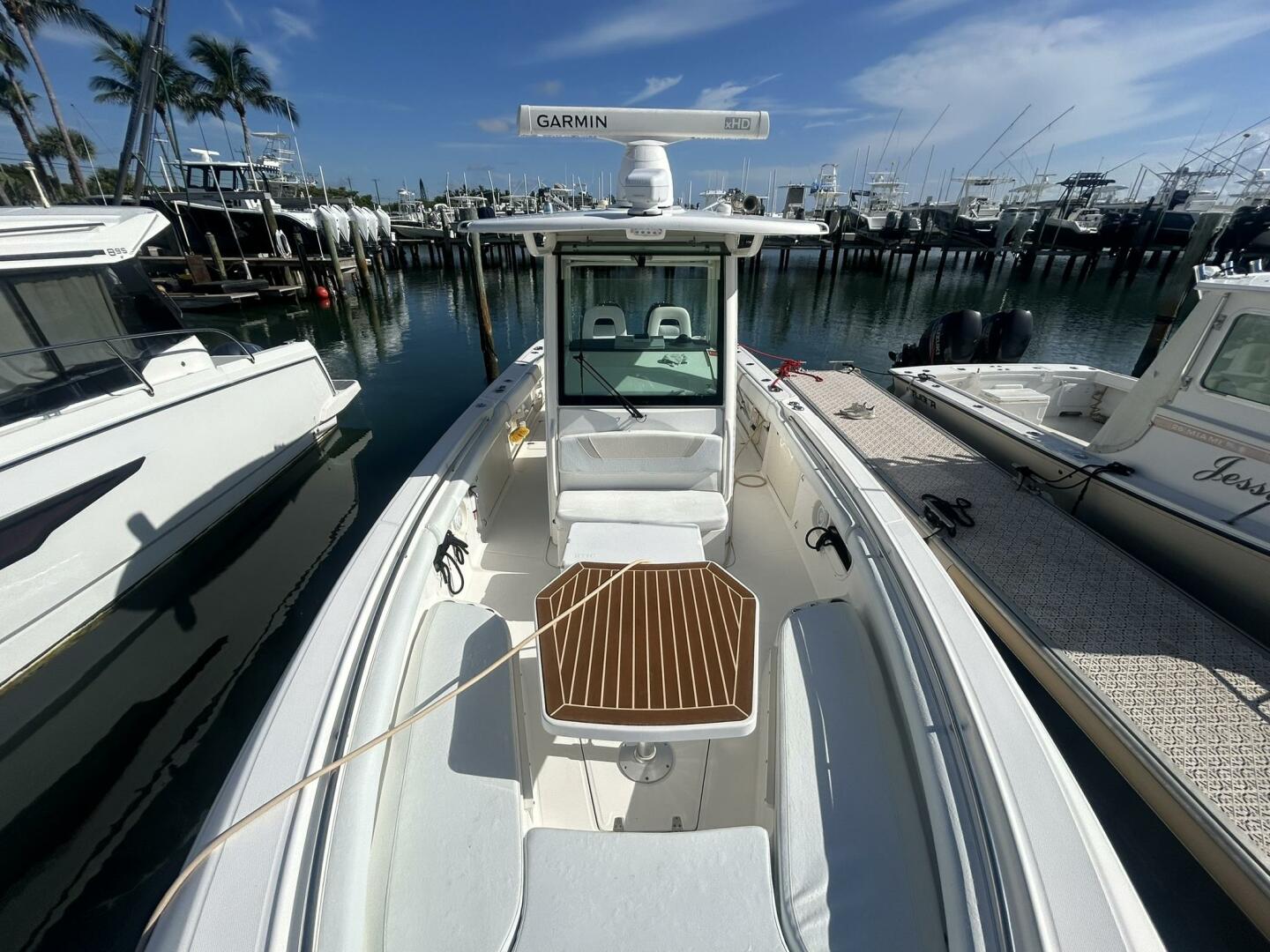 THE HOMESTRETCH  32ft Boston Whaler Yacht For Sale THE HOMESTRETCH  32ft Boston Whaler Yacht For Sale