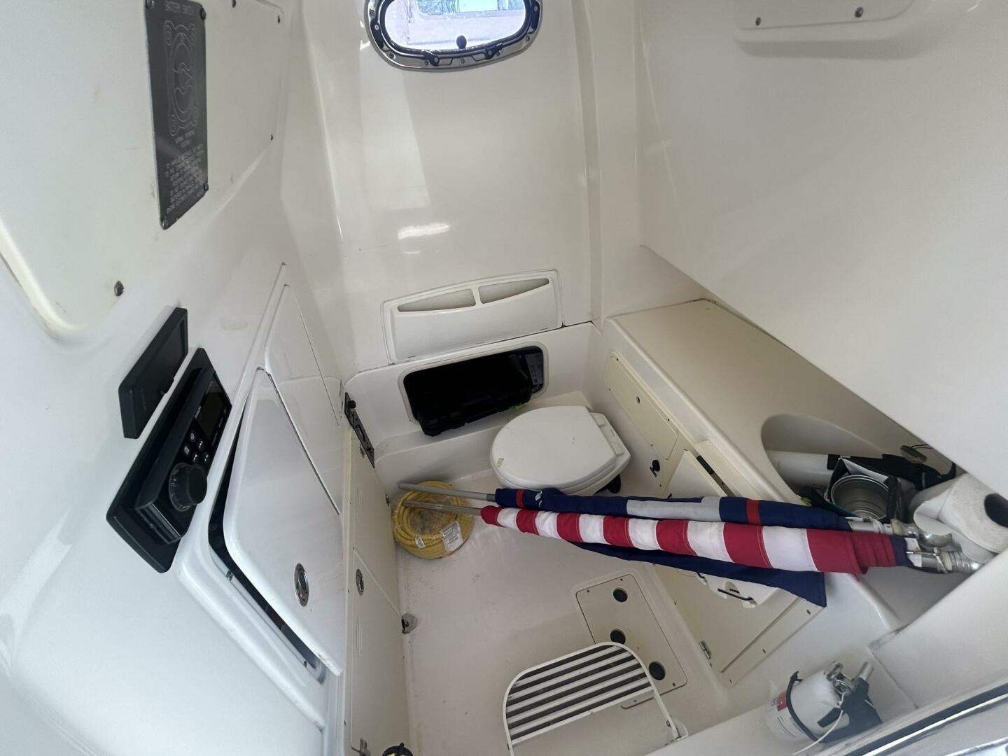 THE HOMESTRETCH  32ft Boston Whaler Yacht For Sale THE HOMESTRETCH  32ft Boston Whaler Yacht For Sale