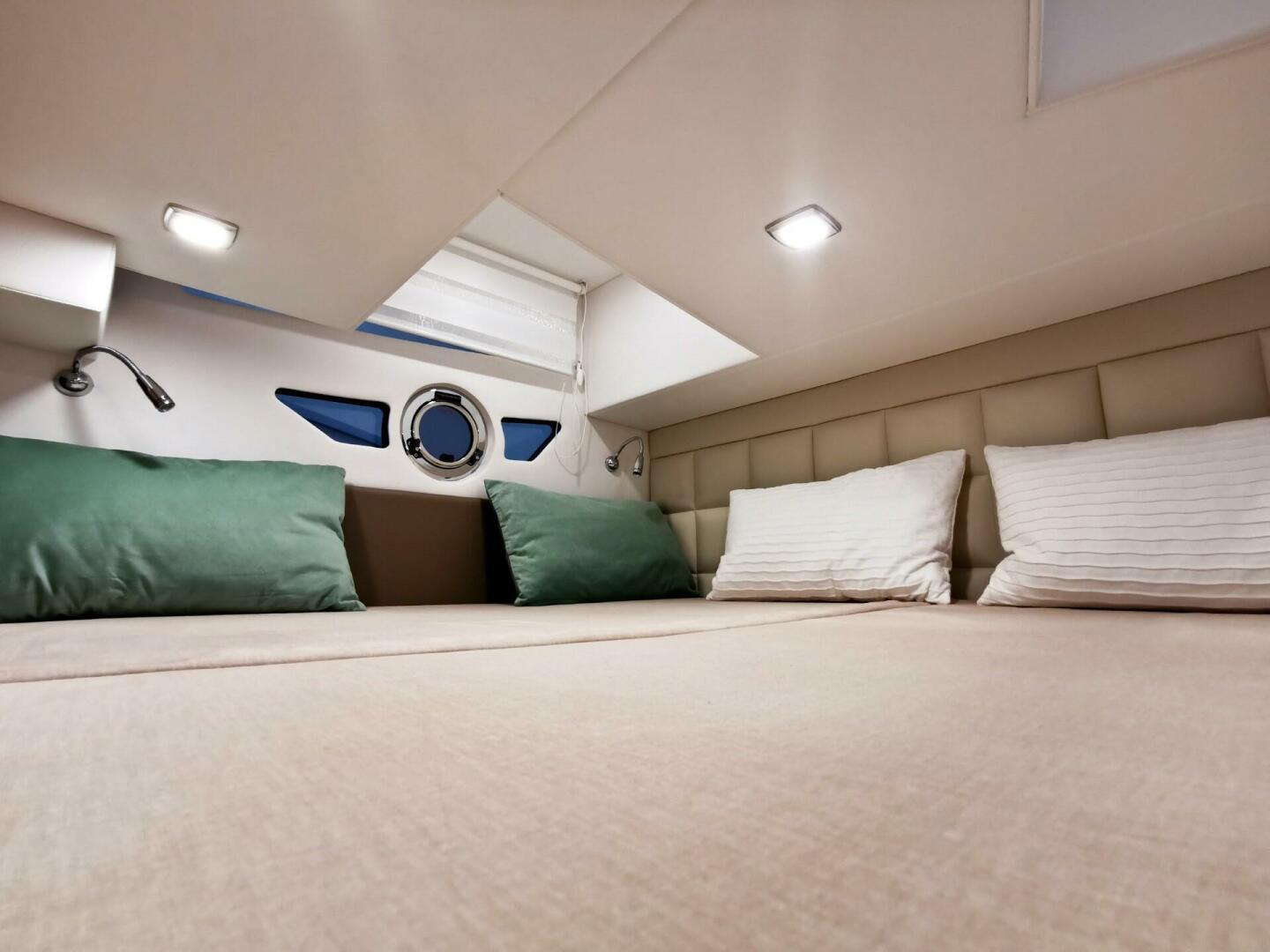 Custom Order Your 28 SC 28ft Cobrey Yacht For Sale