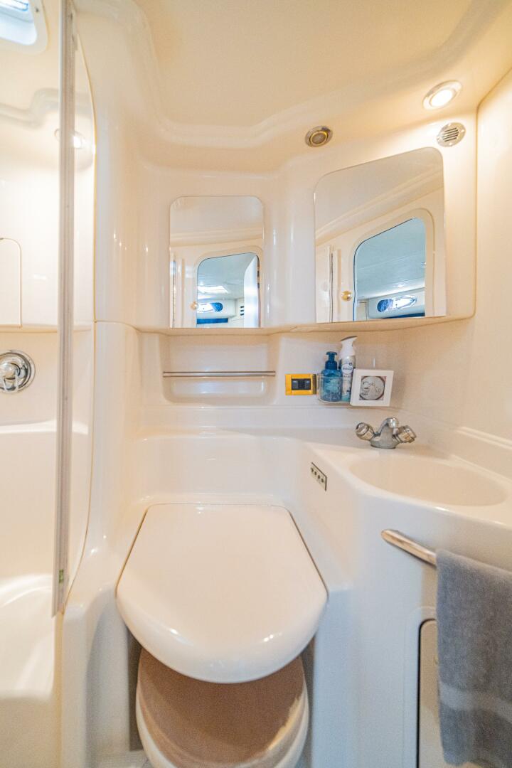 Within Tolerance 38ft Sea Ray Yacht For Sale Within Tolerance 38ft Sea Ray Yacht For Sale