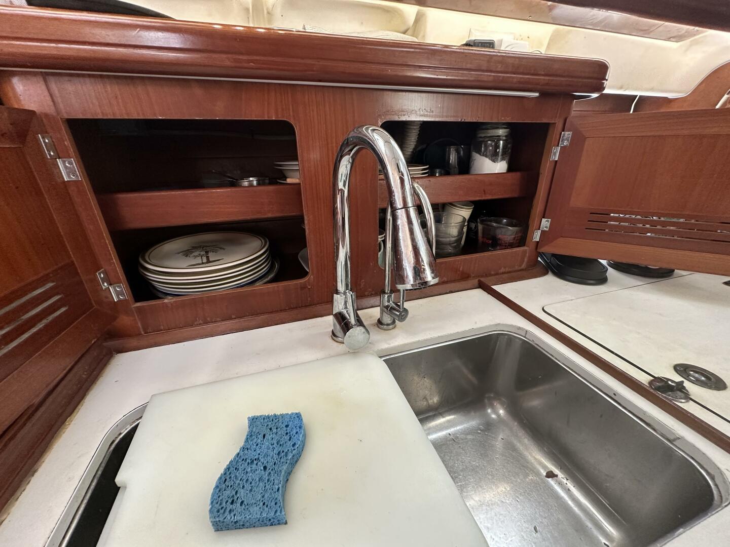 Fleetwing 42ft Beneteau Yacht For Sale Fleetwing 42ft Beneteau Yacht For Sale