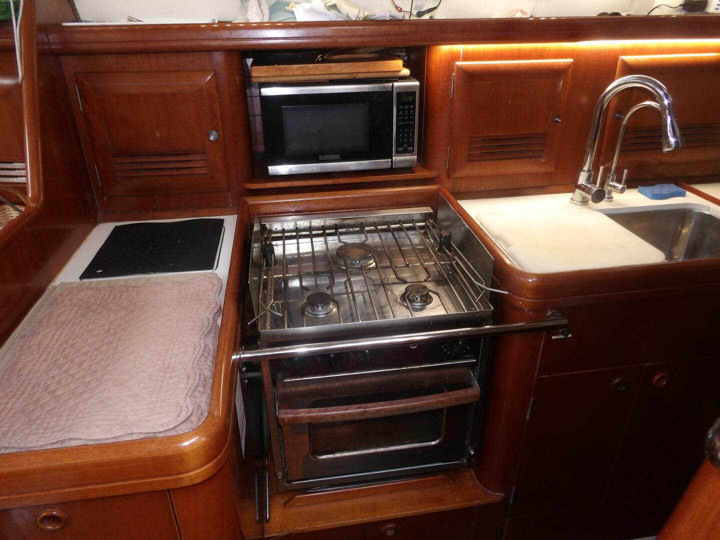 Fleetwing 42ft Beneteau Yacht For Sale Fleetwing 42ft Beneteau Yacht For Sale