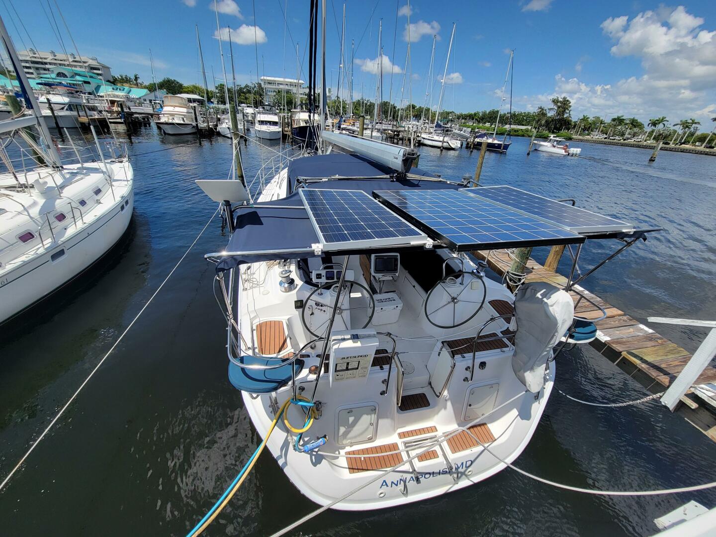Slip Aweigh 49ft Hunter Yacht For Sale