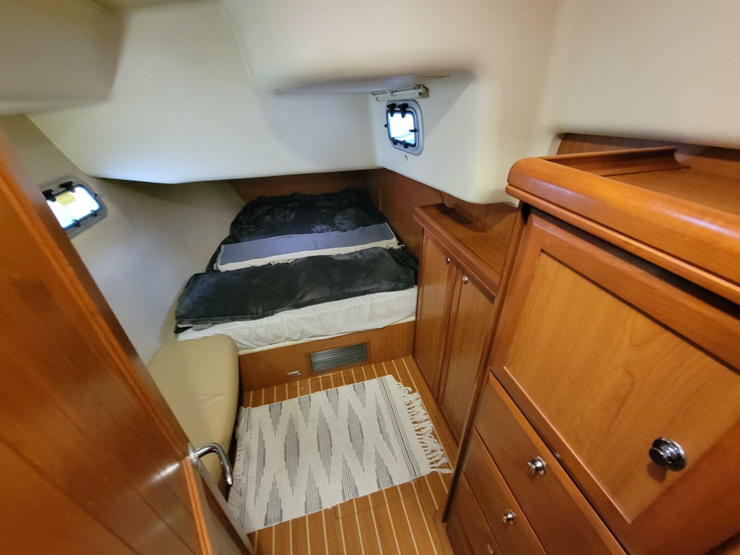 Slip Aweigh 49ft Hunter Yacht For Sale